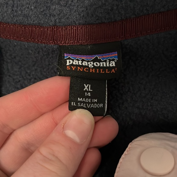 Girls Patagonia blue/pink fleece - Picture 3 of 4